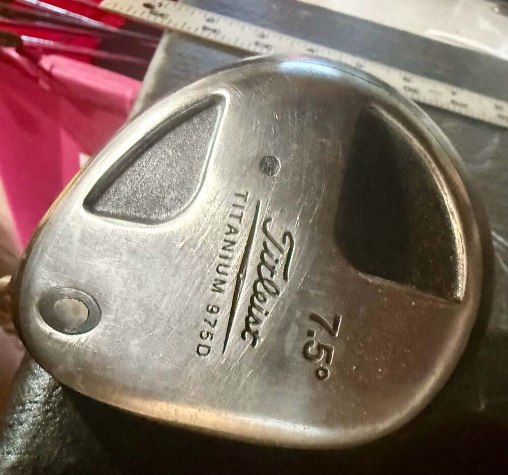 Titleist Titanium 975D Driver 7.5 Degree with UST Proforce 65 Gold Shaft